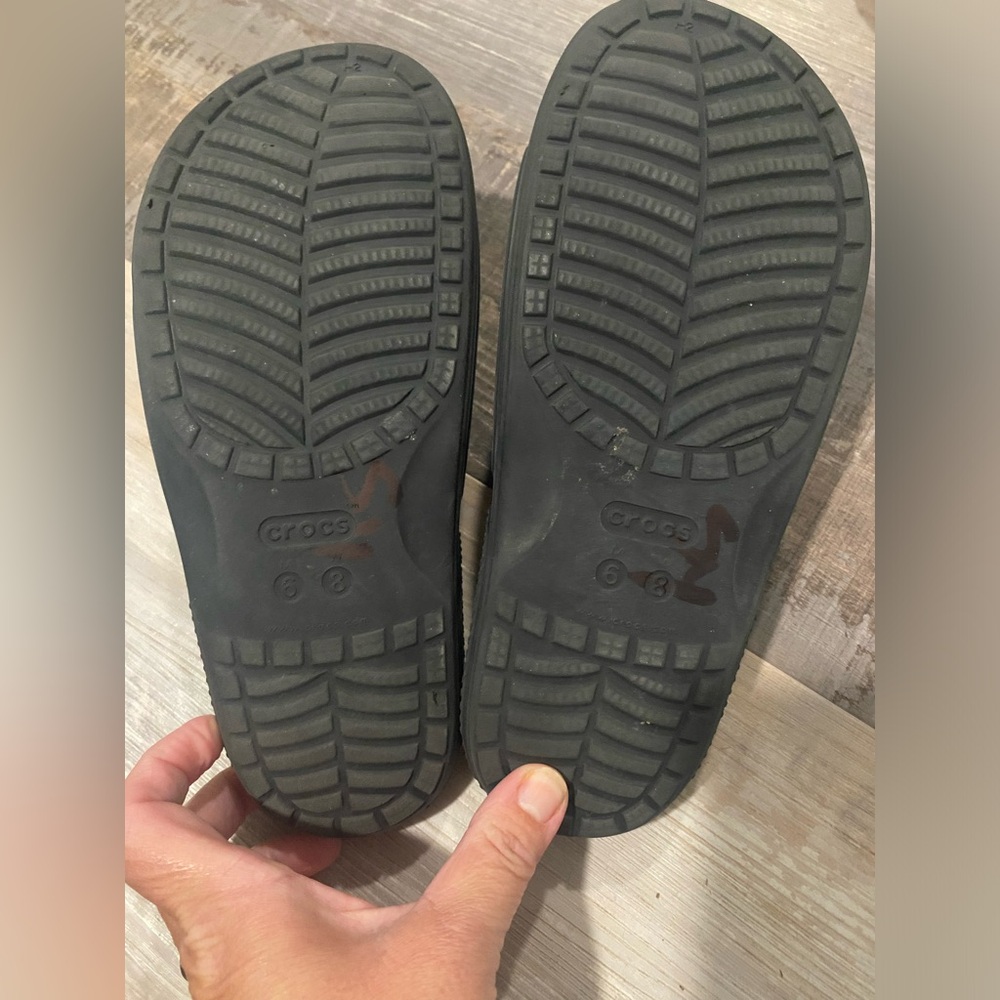 Crocs slides- M6 - Picture 4 of 6